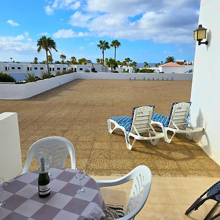 Atalaya Complex Puerto Del Carmen, Large Open Terrace With Loungers Apartment *