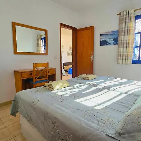 شقة Atalaya Complex Puerto Del Carmen, Large Open Terrace With Loungers بويرتو ذيل كارمين